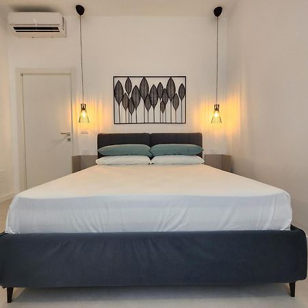 Matteotti Royale Apartments Syracuse Екстер'єр фото